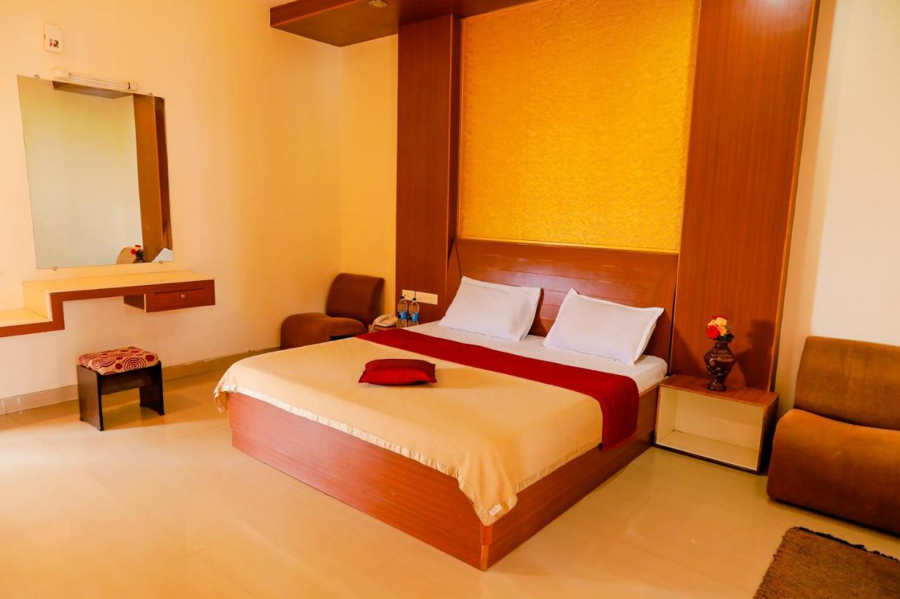 Hotel Jk Grand Yercaud Exteriér fotografie